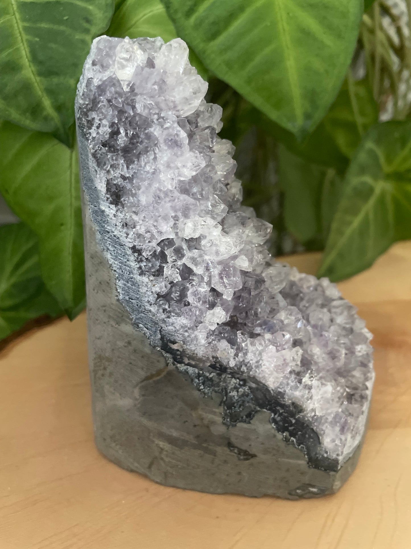Amethyst Freeform - 956g - 13cm x 11cm x 6.5cm