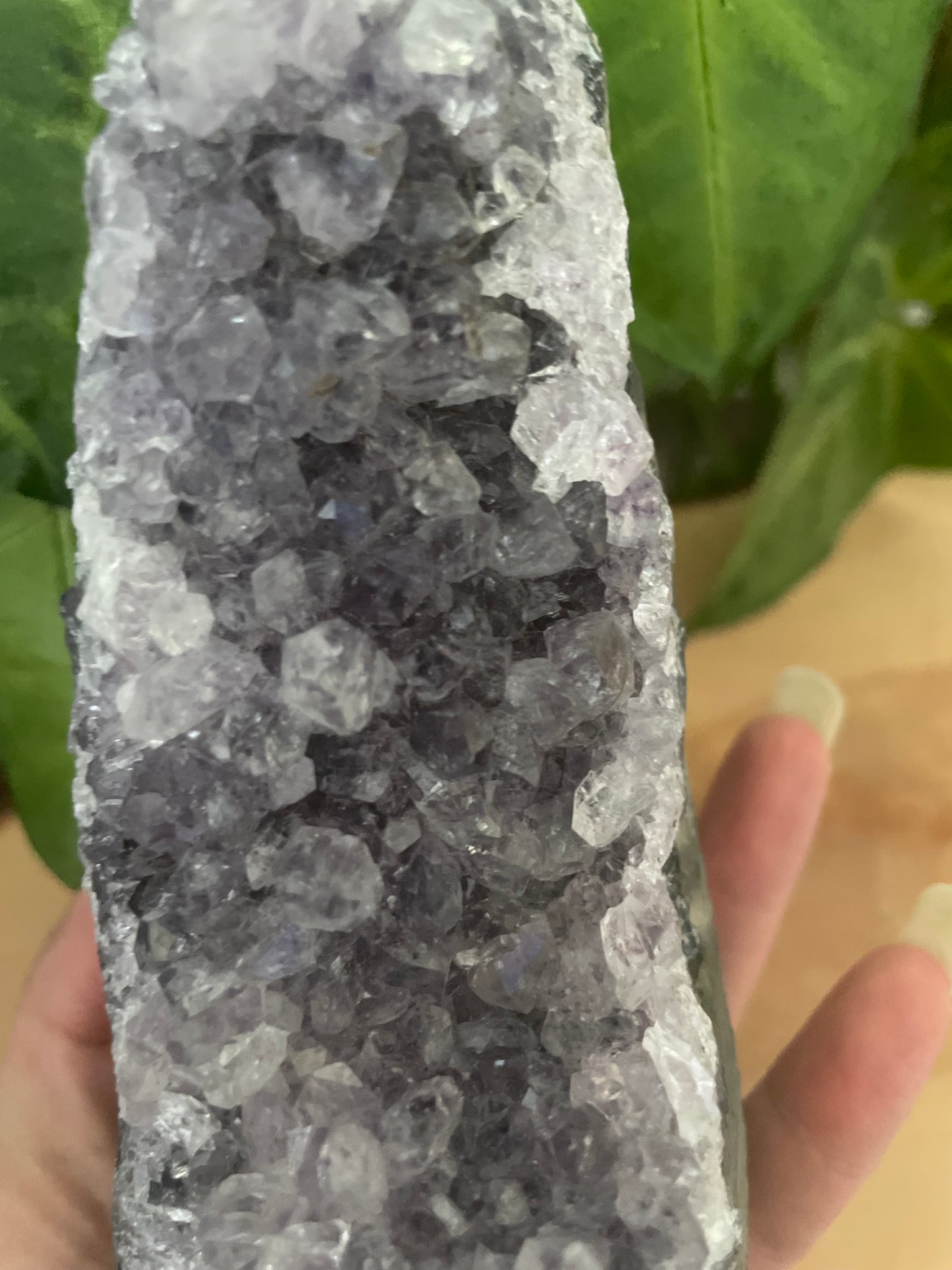 Amethyst Freeform - 956g - 13cm x 11cm x 6.5cm